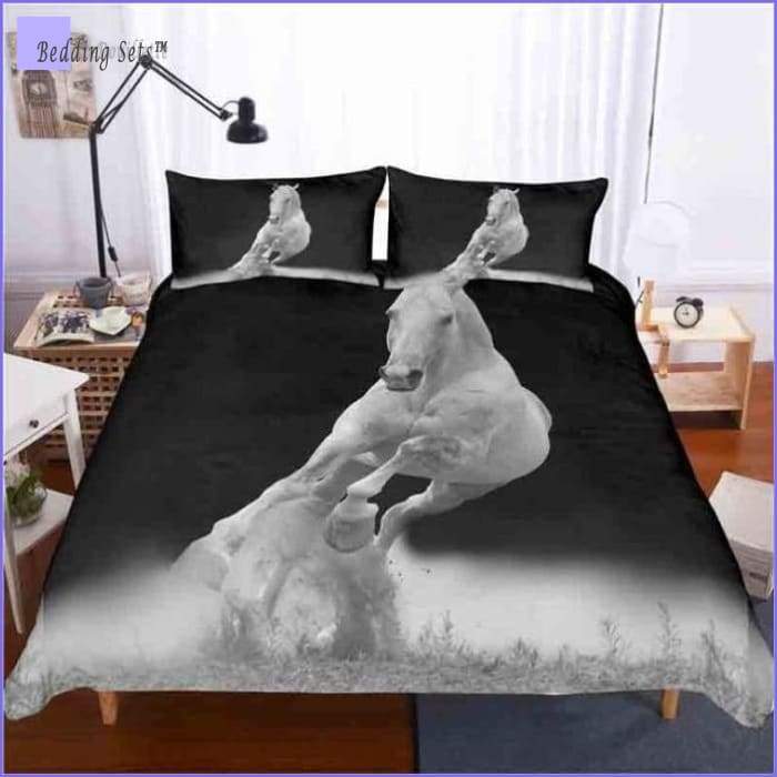 White Horse printed Bedding Set